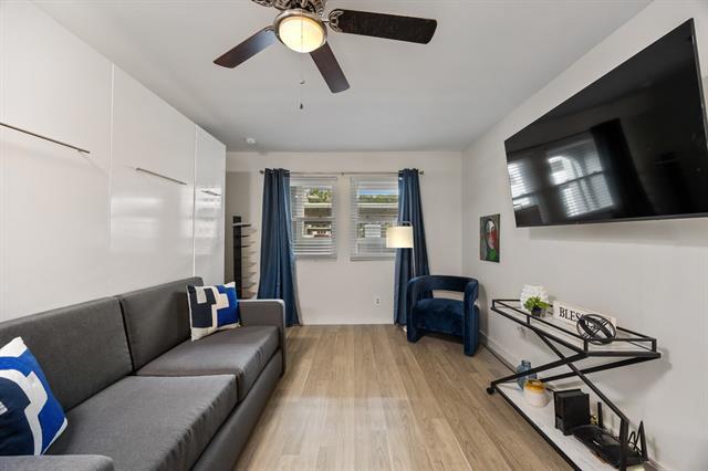 Photo - 5003 Skillman St Unidad 109 A