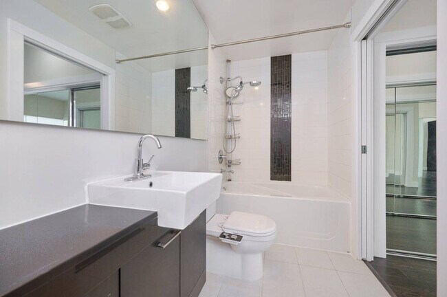 Photo - 878 Seymour St Unité SI ID1496868P