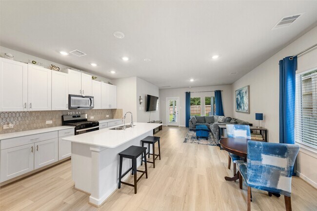 Photo - 18757 Timber Gln Dr