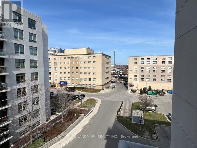 Photo - 812 Lansdowne Ave Unité 521