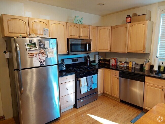 Building Photo - 27-29-29 O St Unit 2 Rental