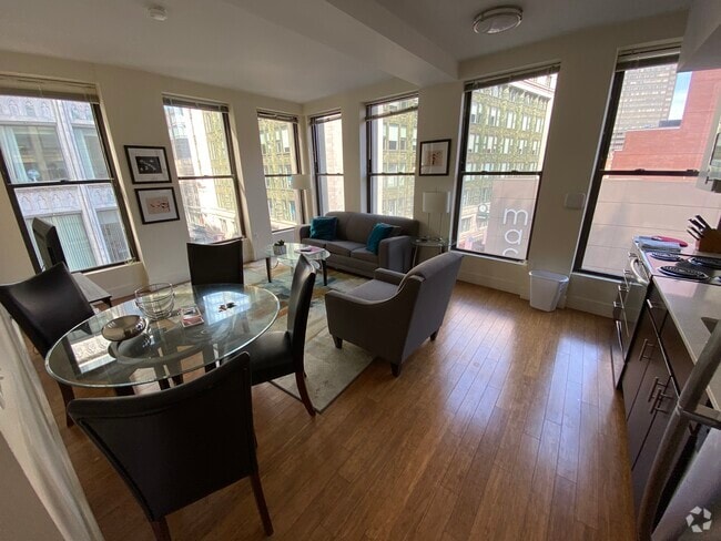 Building Photo - 30 Winter St Rental