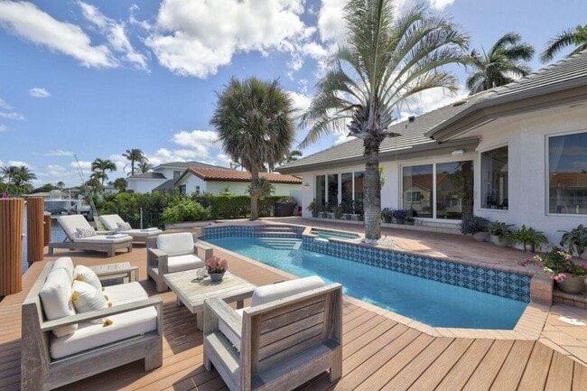 Photo - 511 Golden Harbour Dr