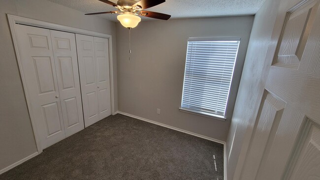 2 bed Flat gust bedroom
