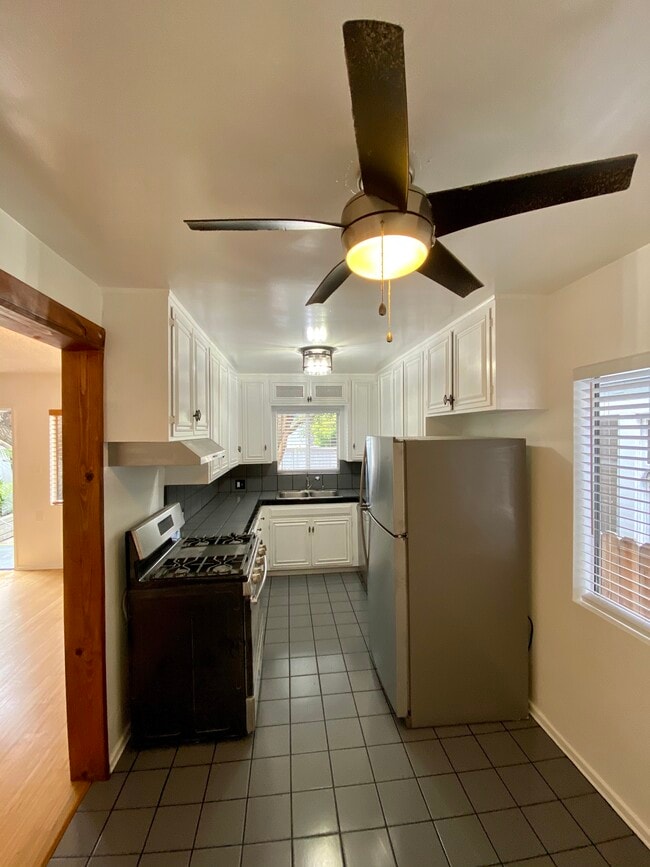 Kitchen / Living Room - 20 20th Ave Unit A