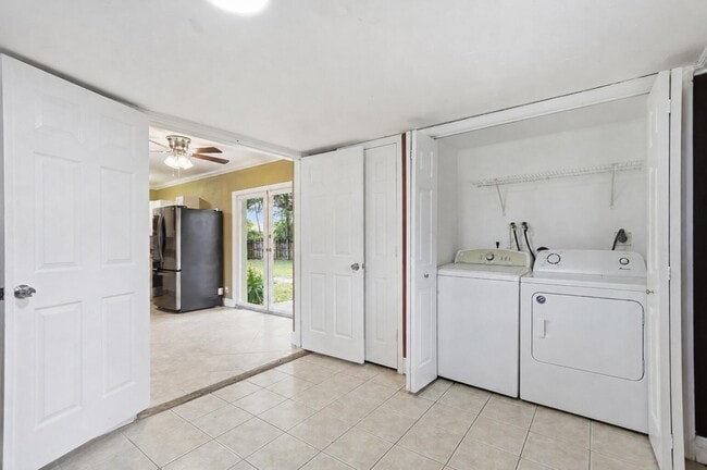 Photo - 1129 NW 7th Terrace