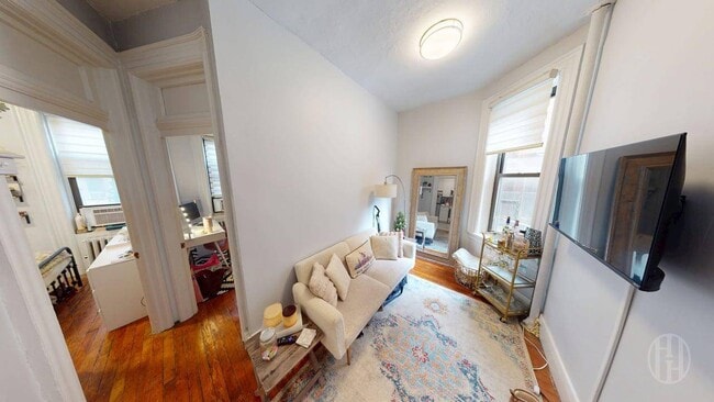 Photo - 221 E 83rd St Unit 2R