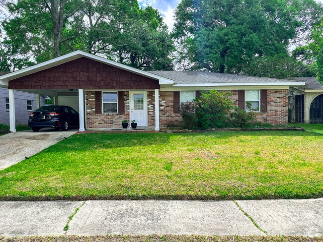 Building Photo - 3834 Brookwood Dr Rental