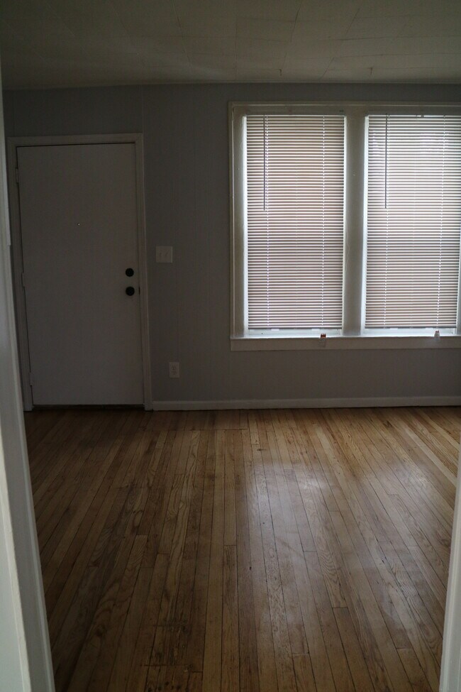 Photo - 224 Stratford Road