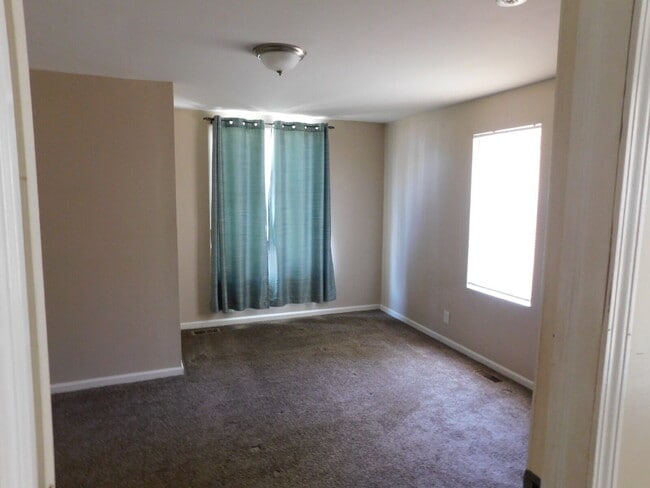 Photo - Private Entry Lower Unit of Duplex near Water Unit Lower