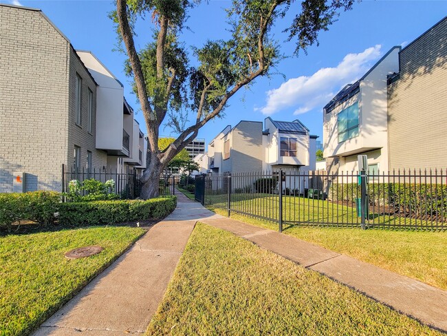 Photo - 1300 Augusta Dr Unit 41