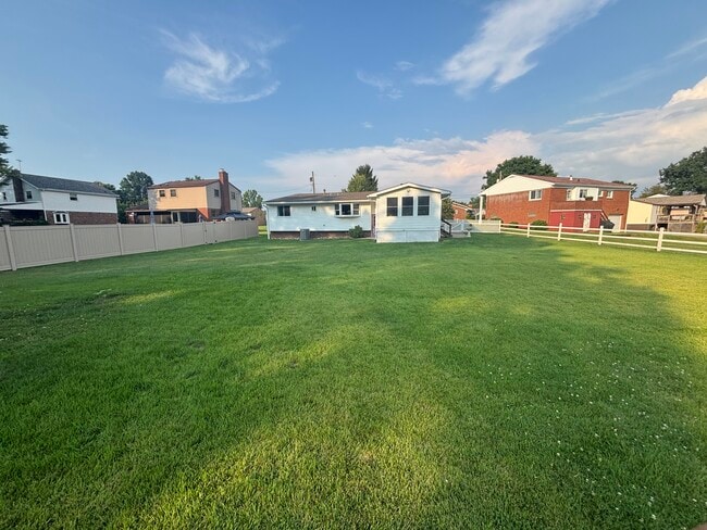 225 Fairhaven Dr