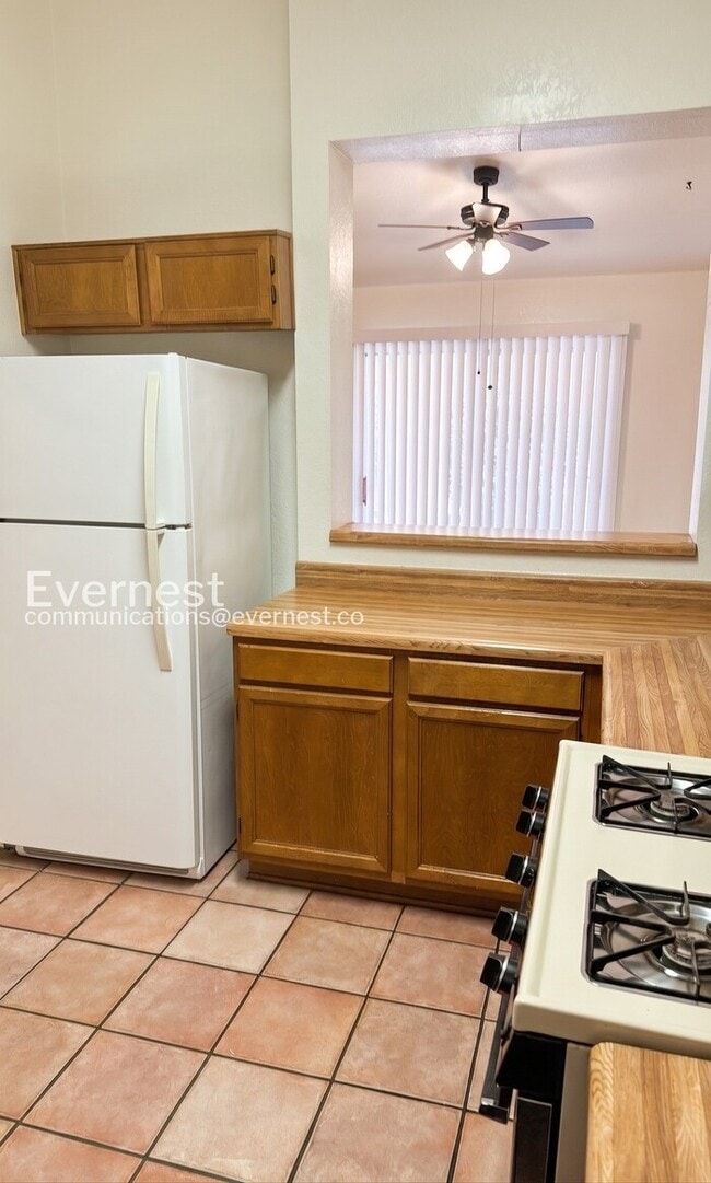 Photo - 2 Bed/2 Bath Home with Fenced Yard & Garage / Pet-Friendly / Vouchers Accepted / Available Soon!