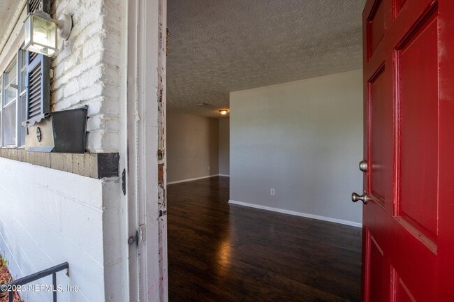 Photo - 1157 Gunka Rd