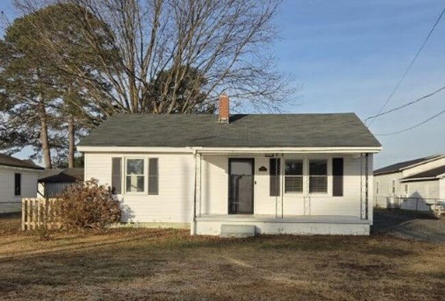 Building Photo - 209 Bartlett Ave