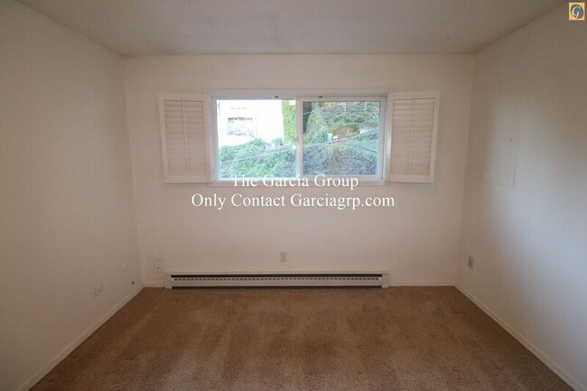 Photo - 1505A SW Hall St Condo