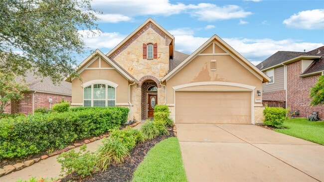 Photo - 9915 Foggy River