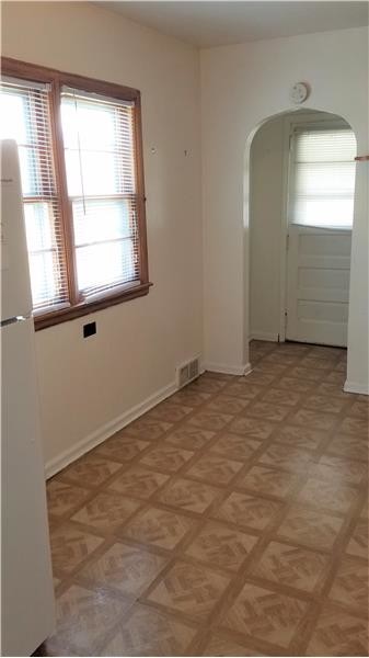 Photo - 124 Leversee Rd