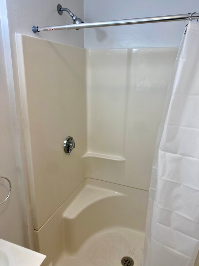 Photo - 123 Thorndike St Unit 2L