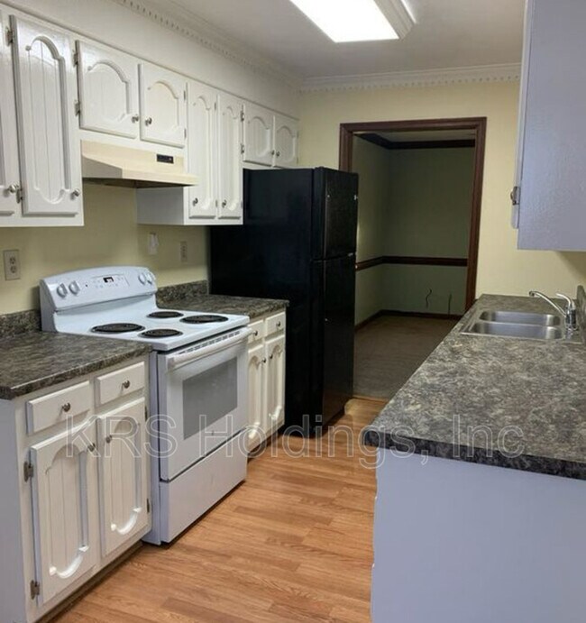 703 Mill Landing Rd Townhome Townhome Rental in Chesapeake VA