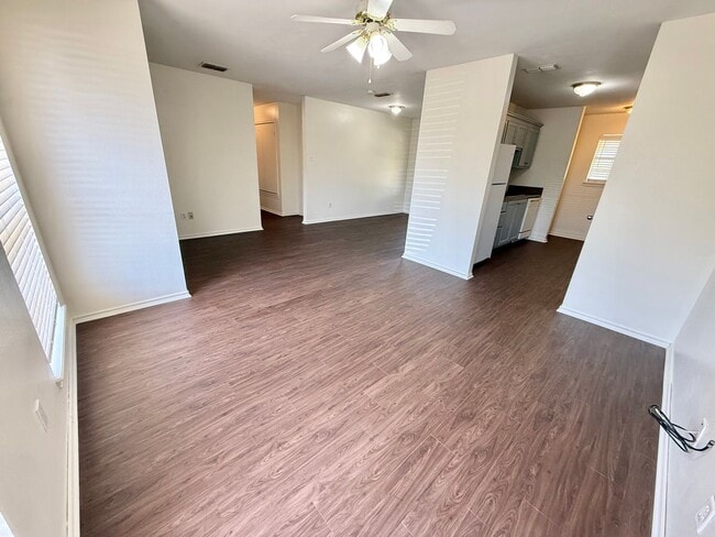 Photo - 15210 Oaks W Dr