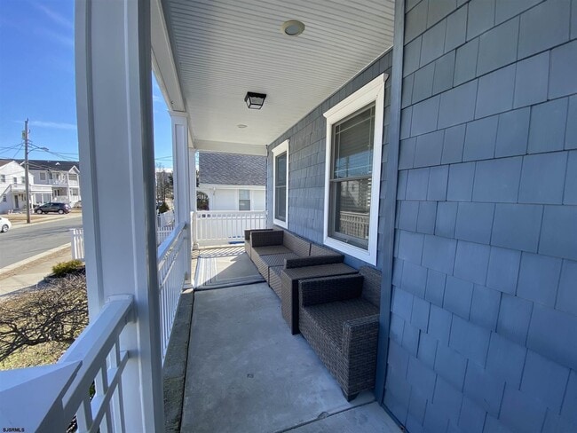 Photo - 122 N Monroe Ave