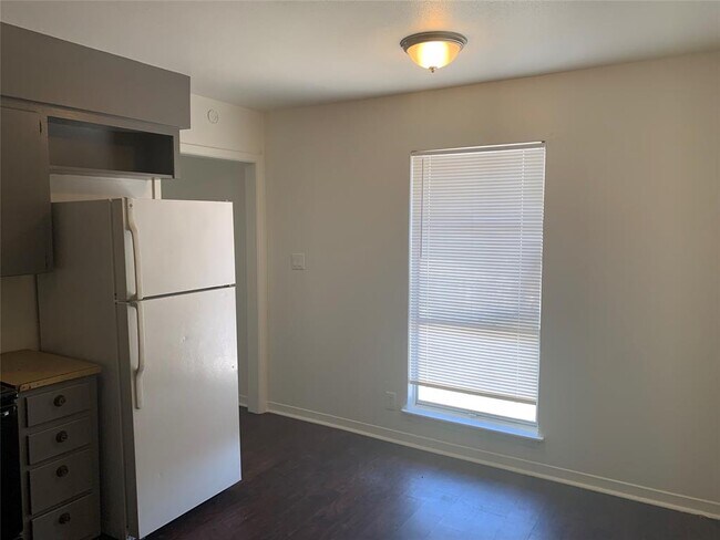 Photo - 1918 Hearthstone Dr