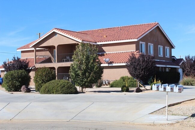 Building Photo - 7113 Victor Pl Unit B