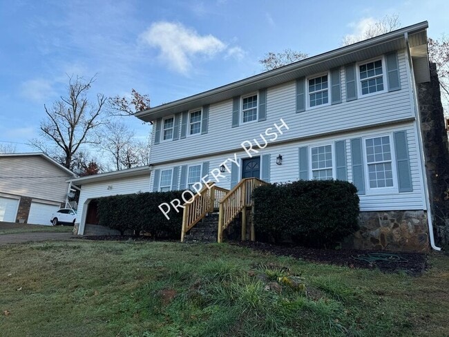 Photo - 2945 Old Britain Cir