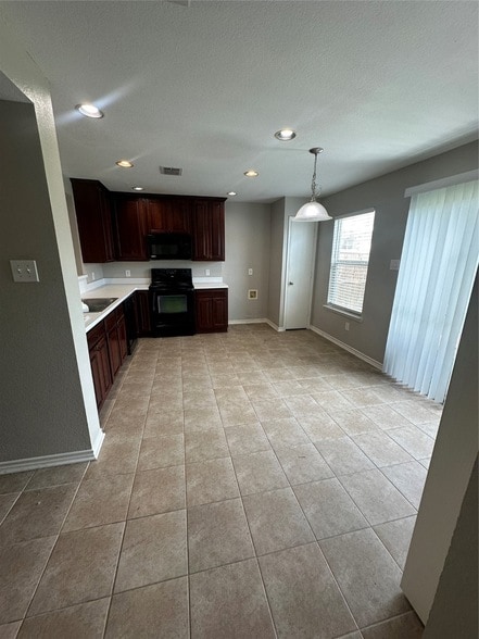 Photo - 6920 Bountiful Grove Dr