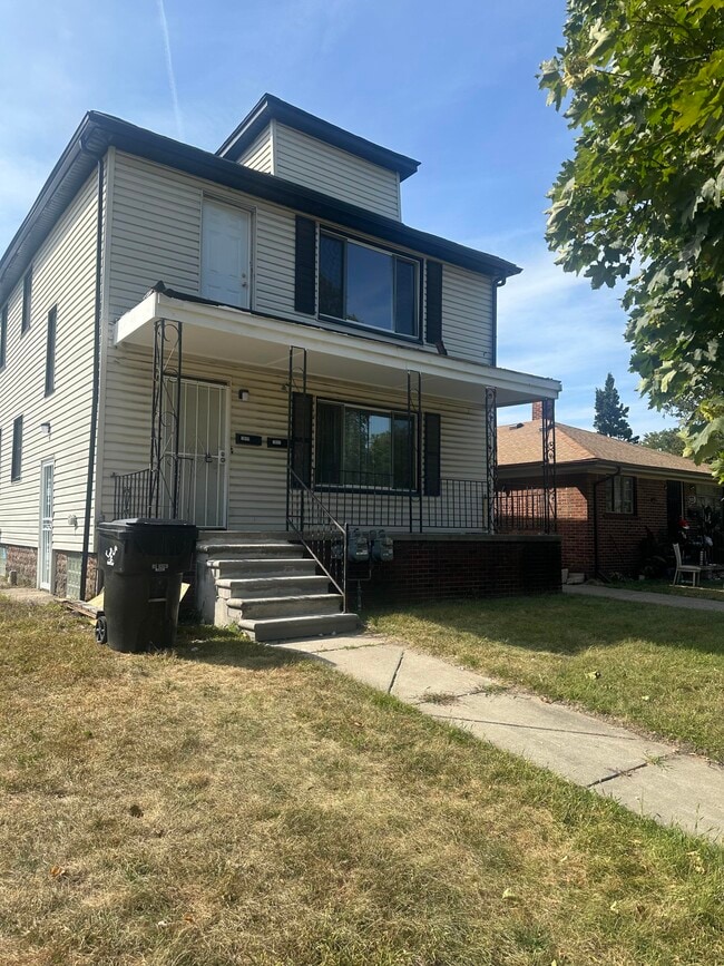 Building Photo - 18089 Saint Aubin St Rental