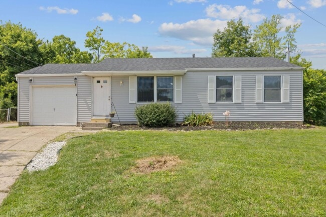 Building Photo - PLEASANT RUN - Well cared for 3 bed ranch ... Rental