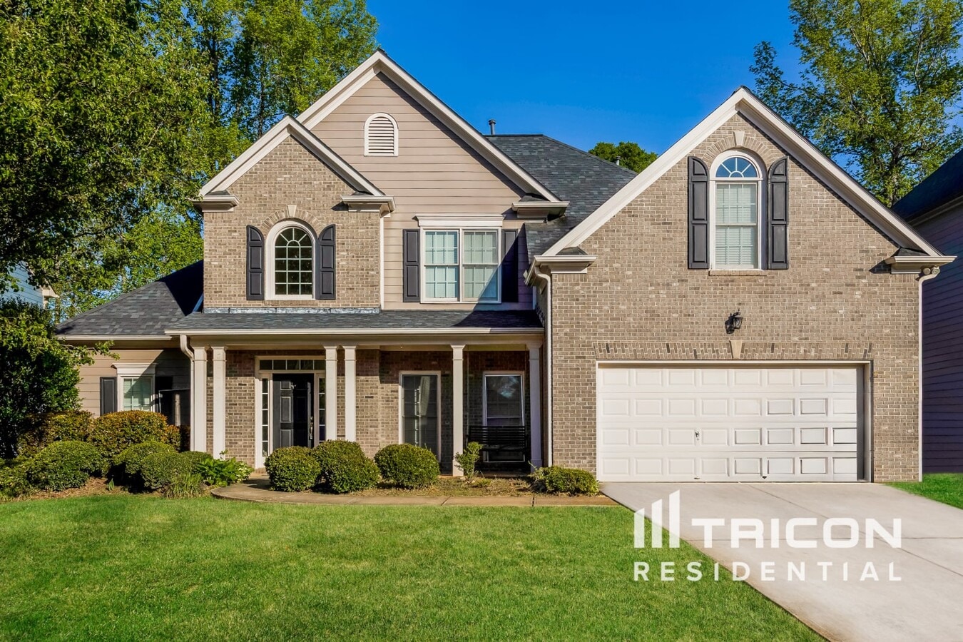 Photo - 1060 Middlebrooke Dr House