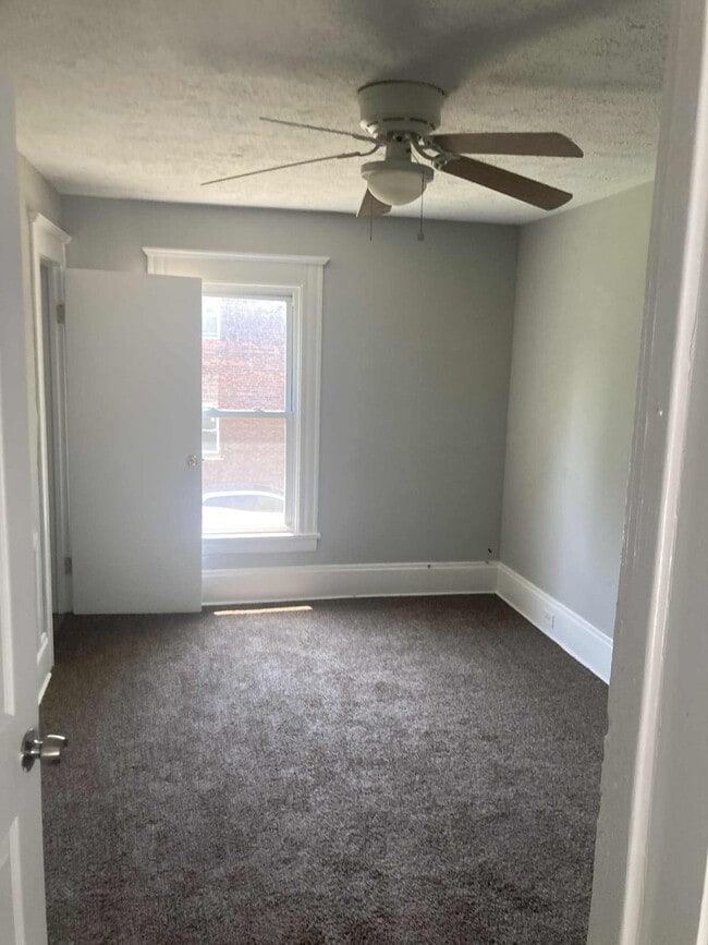 2191 Este 83 - 2191 East 83rd Cleveland, 44103