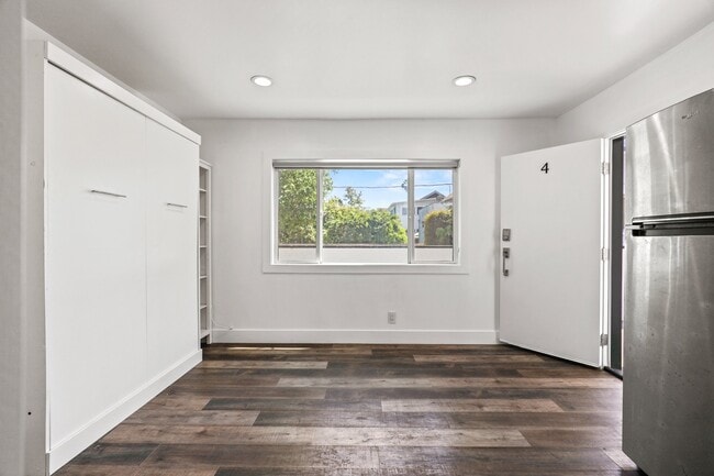 Photo - 1321 W 36th Pl Unidad 10