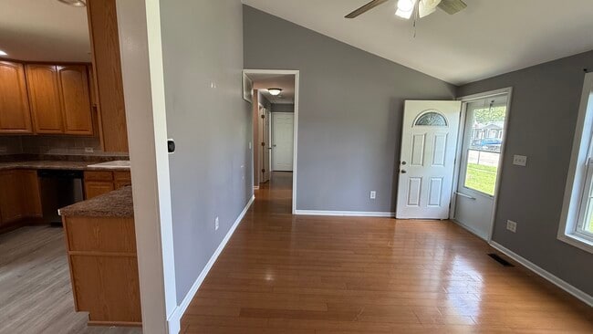 Photo - 406 Belmont Dr