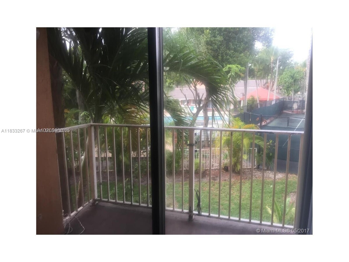 Photo - 7100 NW 179th St Unidad 208 Rental