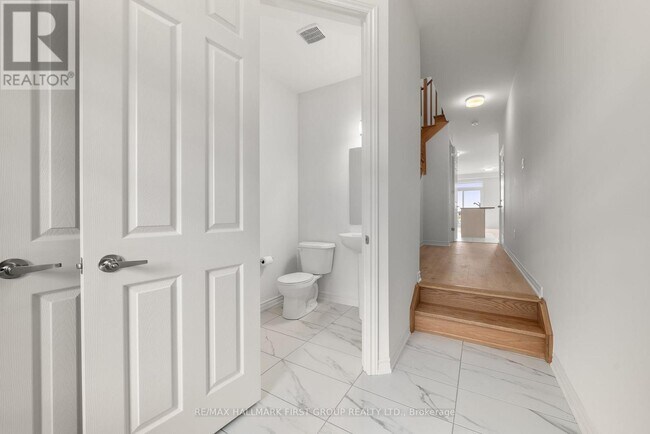 Photo - 525 Worden St