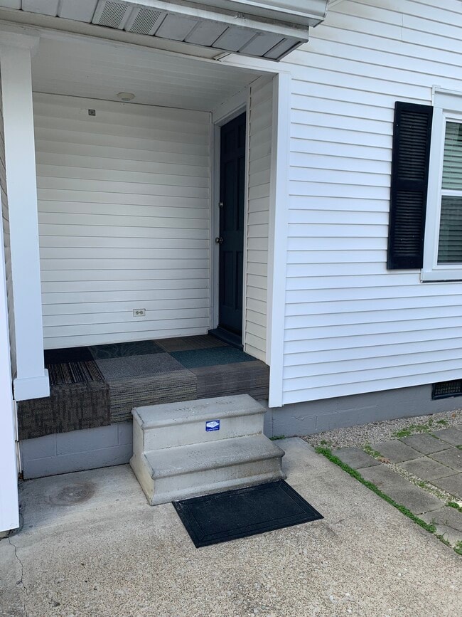 Photo - 210 N Marine Ave