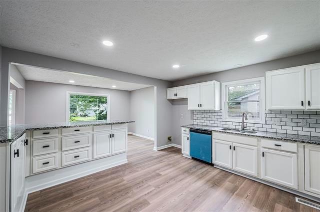 Photo - 1211 Derek Dr