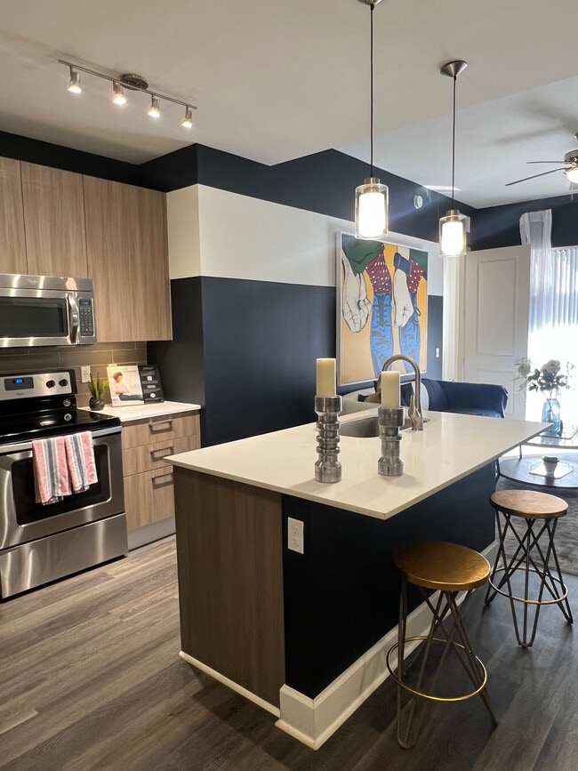 Photo - 5084 NW 84th Ave Unidad B