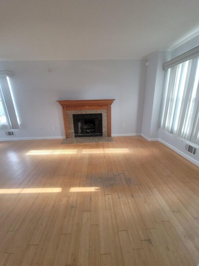 Photo - 1 Sunnydale Ct