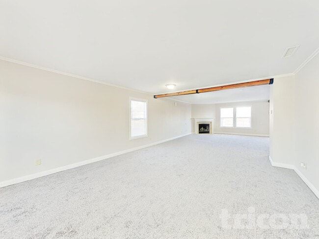 Photo - 2609 Woodfield Blvd