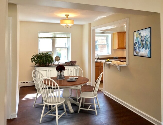 Photo - 2311 Central St Unit 2E