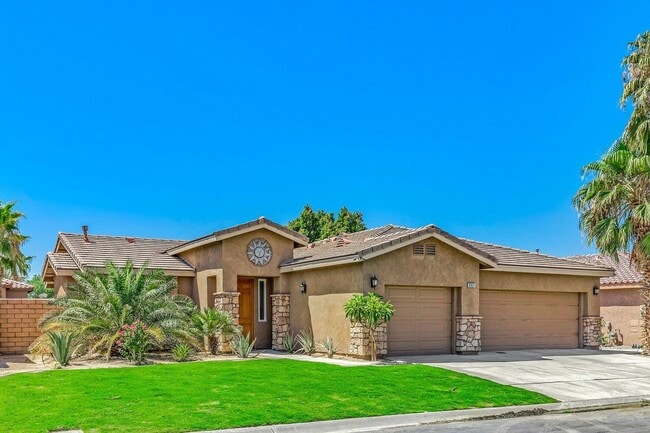Building Photo - 83631 Himalaya Dr Rental