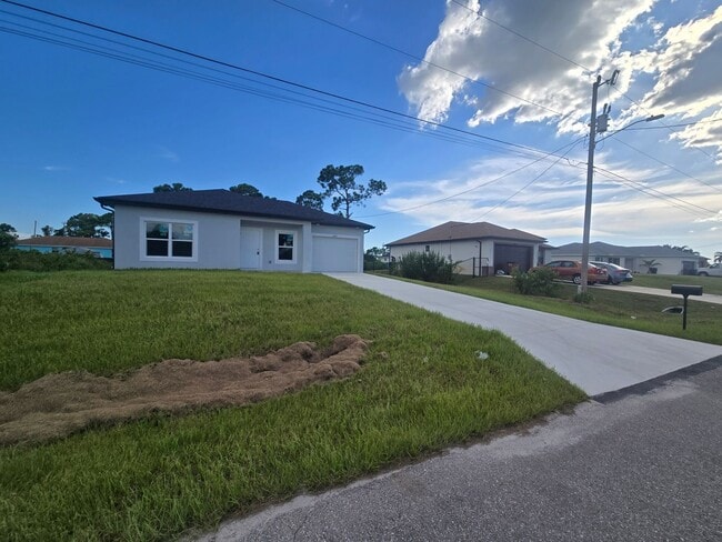 Photo - BRAND NEW 2/2/1 -SW LEHIGH ACRES