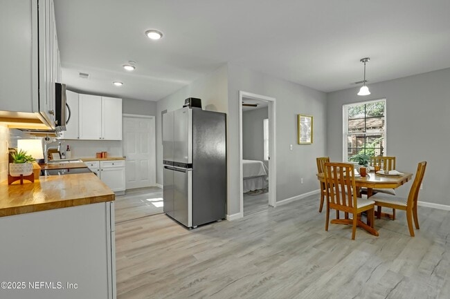 Photo - 2908 Broadway Ave