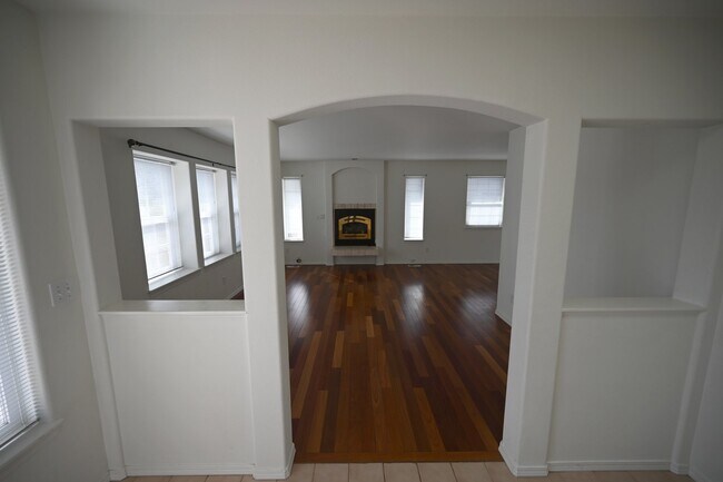 Photo - 3 bed 2 bath, close to Carrie Blake Park a...
