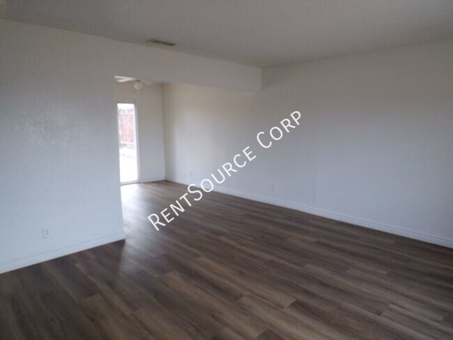 Photo - 1820 Calico Dr