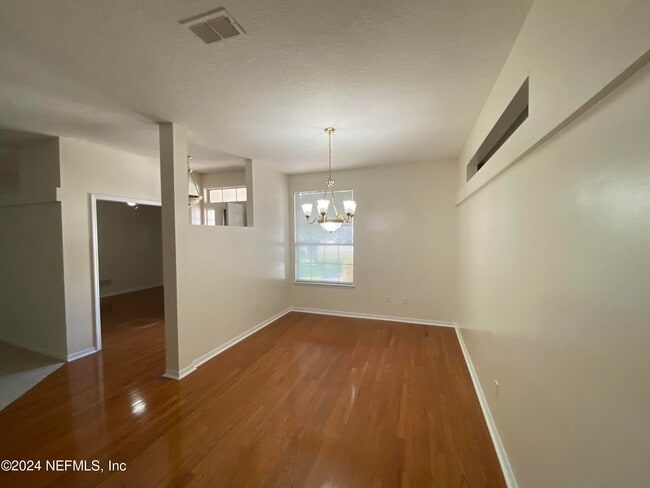 Photo - 1616 Hampton Pl